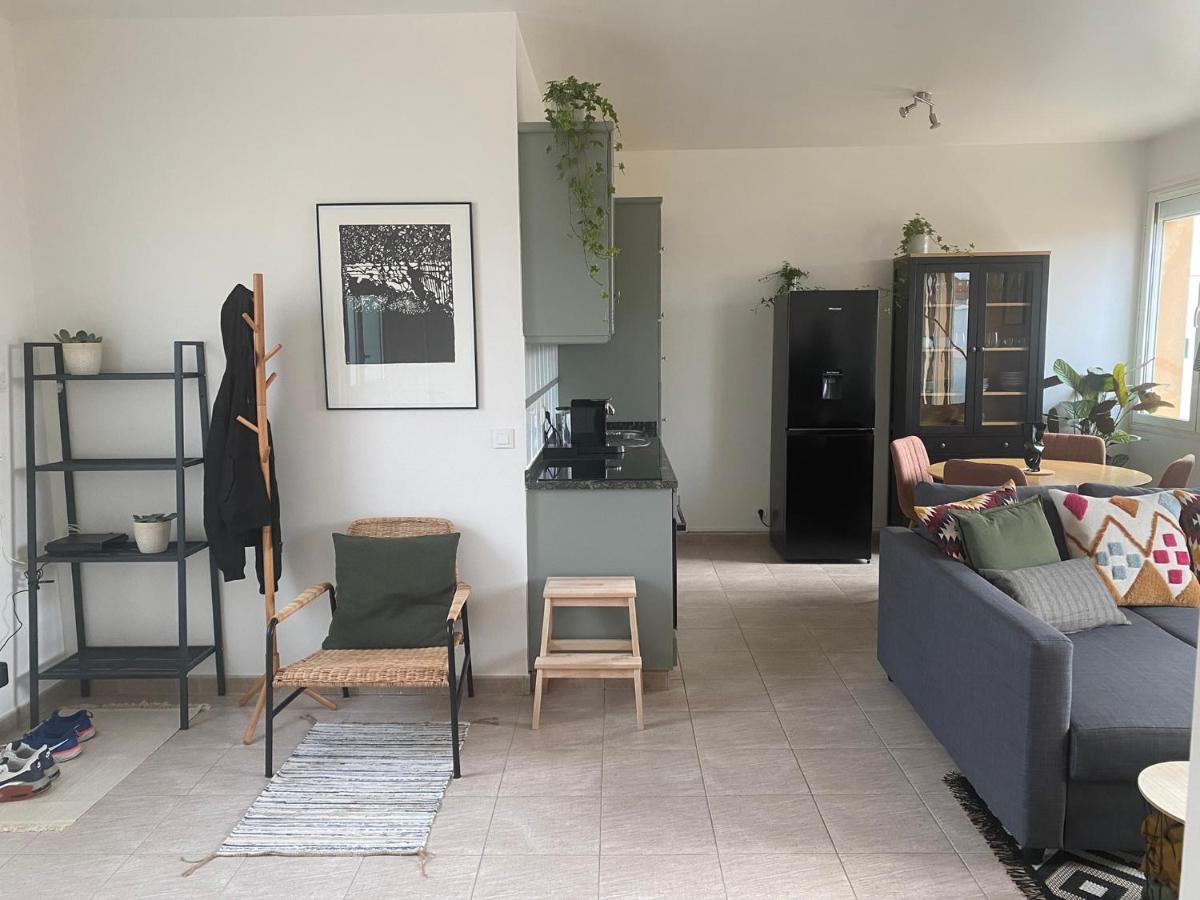 Appartement 2 Pieces De 44M² En Centre Ville Маньи-лез-Амо Экстерьер фото